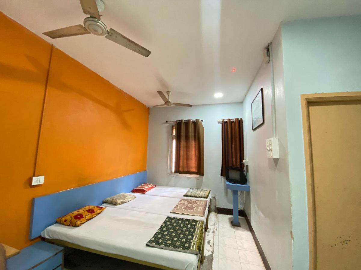 Muktai Lodge Solapur Exterior foto
